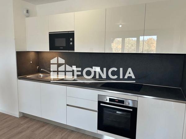 Location Appartement 3 pièces 61 m² - 12 - 24 AVENUE DIVISION LECLERC Le Blanc Mesnil 93150