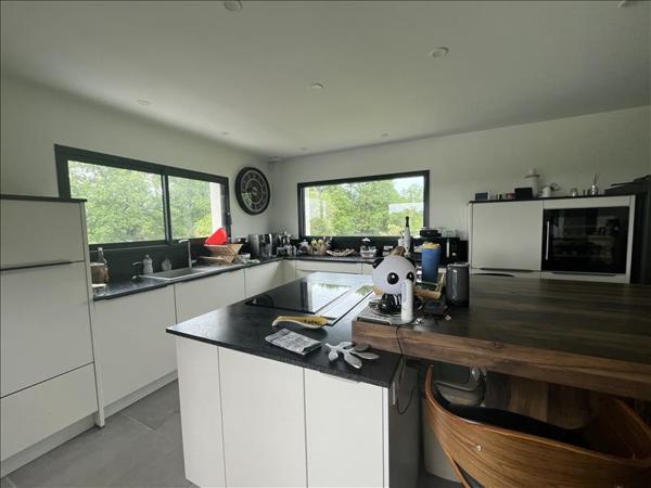 Maison à vendre |  Trélissac |  5 pièces | 150 m²