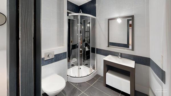 CARCASSONNE, Maison de charme au pied de la cité médiévale