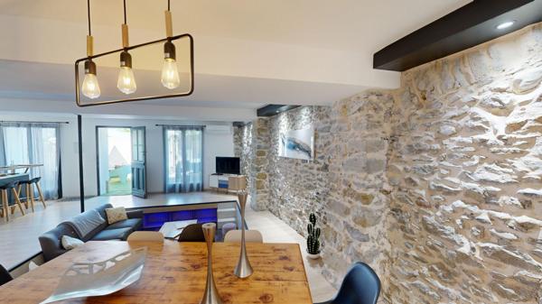 CARCASSONNE, Maison de charme au pied de la cité médiévale