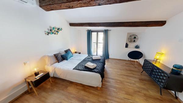 CARCASSONNE, Maison de charme au pied de la cité médiévale