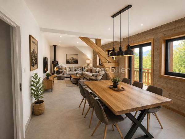 Appartement T3 en plateau à aménager – Dans une copropriété entièrement rénovée

Donnez vie à votre projet en créant un intérieur qui vous ressemble, tout en bénéficiant de la sécurité et du confort d'un ensemble immobilier entièrement rénové.

Nous vous proposons ce T3 vendu en plateau à aménager, situé au sein d'une copropriété ayant fait l'objet d'une rénovation complète. Les travaux de l'immeuble sont entièrement réalisés : toiture, isolation thermique par l'extérieur, façades, menuiseries extérieures, parties communes, réseaux et aménagements extérieurs. Les matériaux utilisés sont de première qualité, bardage bois mélèze thermo-chauffé type Arc Alpin, terrasse bois massif douglas, porte d'entrée bois massif en vieux bois style chalet de montagne...

Il ne vous reste plus qu'à imaginer et réaliser les aménagements privatifs selon vos envies, vos besoins et votre budget.

L'appartement offre une belle pièce de vie ouverte sur une terrasse exposée plein Sud, bénéficiant d'une vue dégagée sur la Mauselaine et les forêts vosgiennes. Il comprend également deux grandes chambres, offrant chacune la possibilité d'intégrer un dressing, ainsi qu'un espace destiné à accueillir une salle de bains et un WC.

Afin de vous accompagner dans votre projet, nous avons réalisé une étude complète d'aménagement intérieur basée sur les visuels présentés dans l'annonce. Celle-ci prévoit une prestation haut de gamme comprenant notamment :

chauffage par pompe à chaleur air/air ;
revêtement de sol en carrelage grès cérame ;
création d'au moins un mur en bois vieilli dans chaque pièce pour une ambiance chaleureuse inspirée des chalets de montagne ;
rénovation complète de l'installation électrique ;
réalisation des sanitaires ;
finition des murs et plafonds.

Une pré-étude chiffrée des travaux est disponible sur simple demande. Si vous le souhaitez, nous pouvons également vous mettre en relation avec notre partenaire, qui assurera la programmation, la coordination et le suivi des travaux avec des entreprises locales reconnues.

Prix : 153 000 € – Honoraires à la charge du vendeur. Possibilité d'acheter des places de parking privative pour 3500 €/unité.

Une opportunité rare d'acquérir un appartement au sein d'un immeuble entièrement rénové, tout en conservant la liberté de concevoir un intérieur à votre image. Profitez des avantages d'un bâtiment remis à neuf et personnalisez votre futur logement sans les aléas d'une rénovation lourde.
