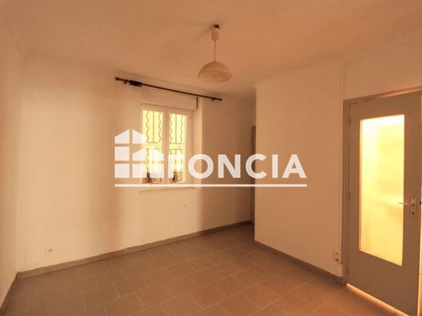 Location Appartement 2 pièces 32.53 m² - 14 RUE DE GREZAN Nimes 30000