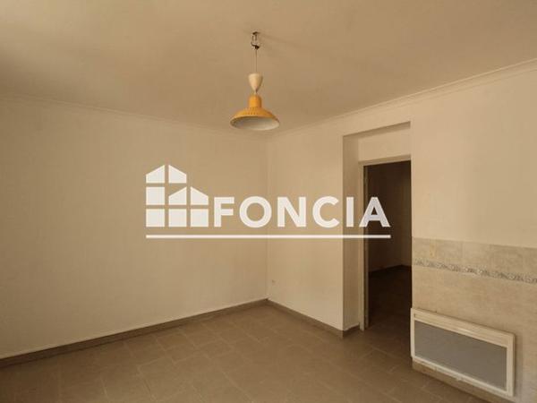 Location Appartement 2 pièces 32.53 m² - 14 RUE DE GREZAN Nimes 30000