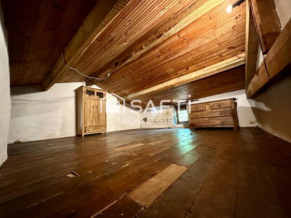 Petite maison en pierre pleine de charme