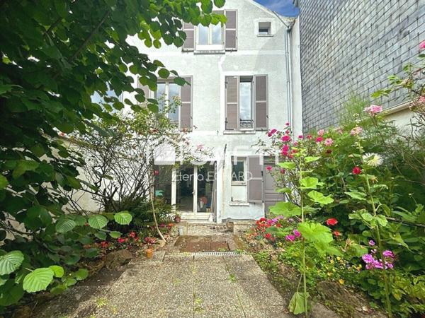 Maison de ville 148 m² – Terrasse – 4/5 chambres – Centre de Mantes-la-Jolie