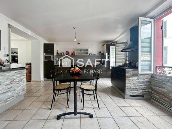 Maison de ville 148 m² – Terrasse – 4/5 chambres – Centre de Mantes-la-Jolie
