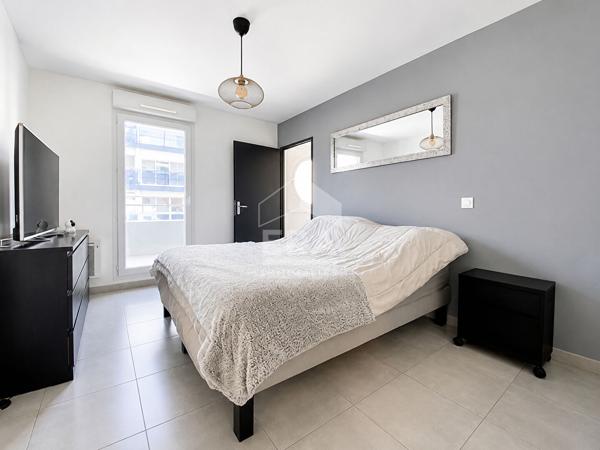 T4 dernier étage avec terrasse - Quartier des Chartreux (13004 Marseille)