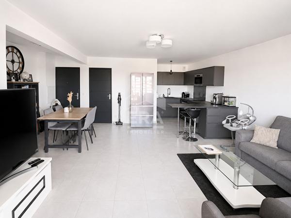 T4 dernier étage avec terrasse - Quartier des Chartreux (13004 Marseille)
