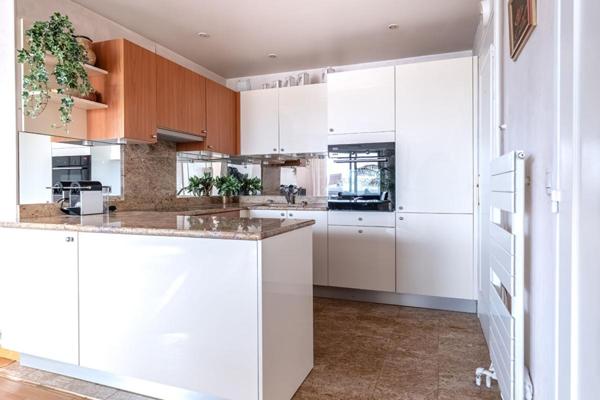 LES JARDINS D'ARCADIE ALLERAY / ARCADIE PARIS 15ème - 2 PIECES - GRANDE TERRASSE - ETAGE ELEVE - 1 CHAMBRE - 64.5 m2 - RESIDENCE SENIOR Investissement/Retraite