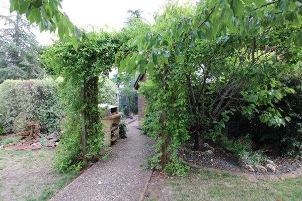 Maison à vendre 7 pièces GENNES (49)