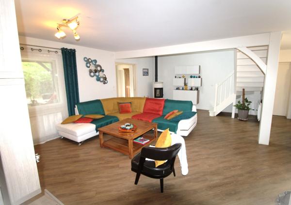 Maison à vendre 7 pièces GENNES (49)