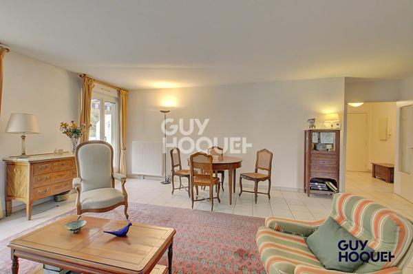 A vendre T5 de114 m² + 60m² de terrasse - Charbonnières les Bains