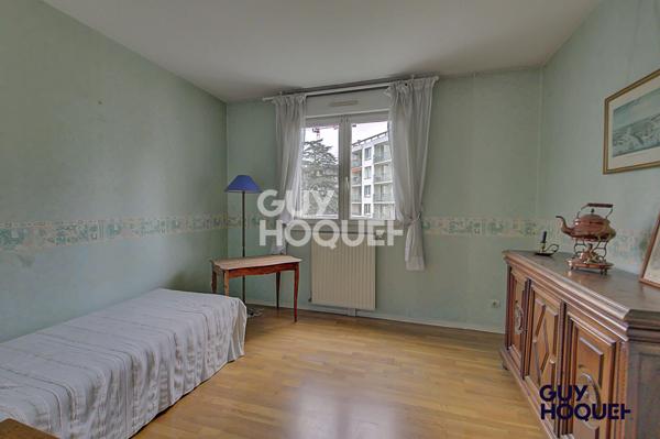 A vendre T5 de114 m² + 60m² de terrasse - Charbonnières les Bains