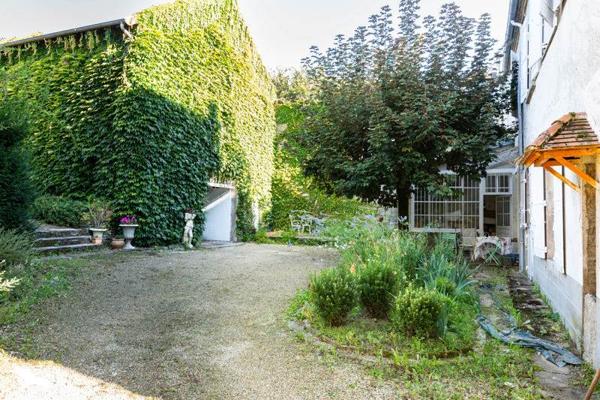 Maison à vendre 294 500 € Saint-Yrieix-la-Perche 10 p 364 m² DPE E