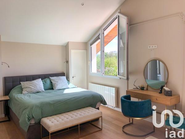 Maison 9 pièces de 234 m² à Prévessin-Moëns (01280)