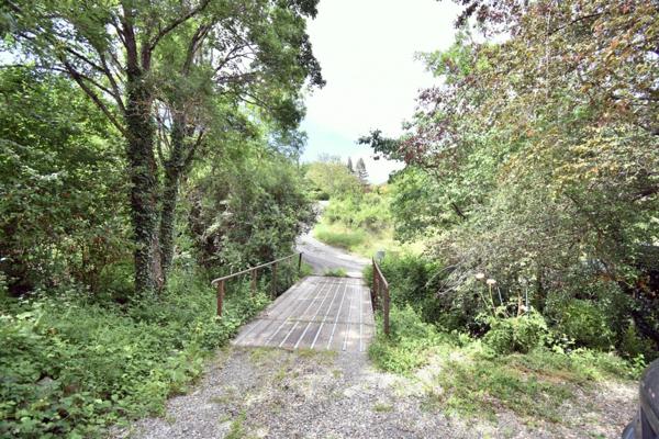 Maison contemporaine 4 pièces avec terrasse, garage et cave à 15 min de Digne-les-Bains