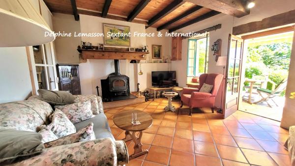Charmante maison de style cottage avec jardin, proche de Duras