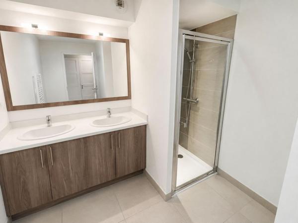 Appartement à COGOLIN, 83310 - 3 pièces 80m²