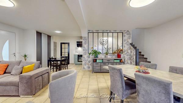 Maison à vendre 5 pièces proche de ROUJAN (34)