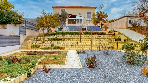 Maison à vendre 5 pièces proche de ROUJAN (34)