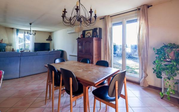 Maison à vendre    4 pièces • 88 m2 Villeneuve