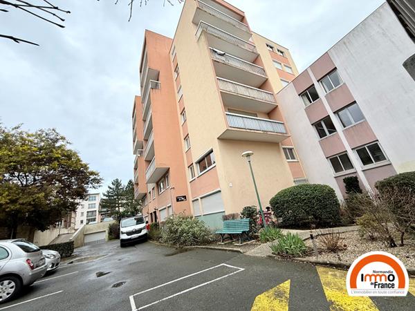 ENTRE LA CLINIQUE MATHILDE ET SAINT-SEVER // F1 de 27,70m² avec ascenseur et 1 place de parking