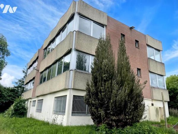 A VENDRE LOCAUX PROFESSIONNELS BUREAUX