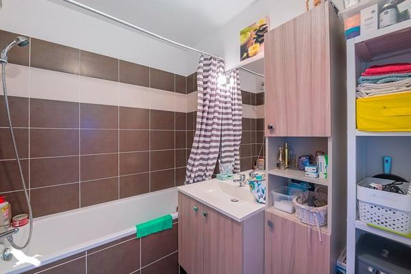 Appartement à vendre |  Eysines |  2 pièces | 42 m²
