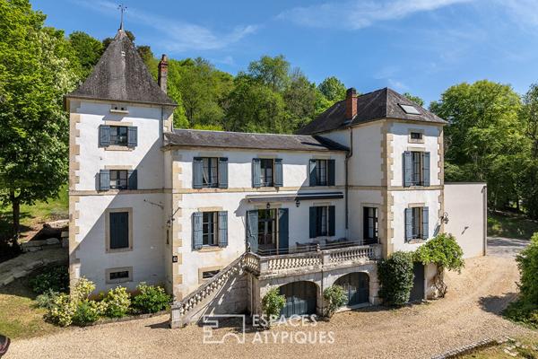 Maison de Maître et sa maison d’amis dans son écrin de verdure proche de Périgueux.