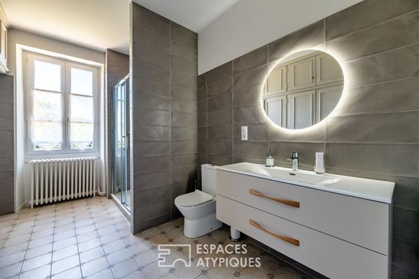 Maison de Maître et sa maison d’amis dans son écrin de verdure proche de Périgueux.