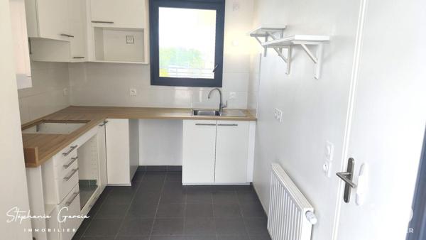 Location appartement 3 pièces 72 m² Livry-Gargan