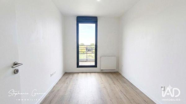 Location appartement 3 pièces 72 m² Livry-Gargan