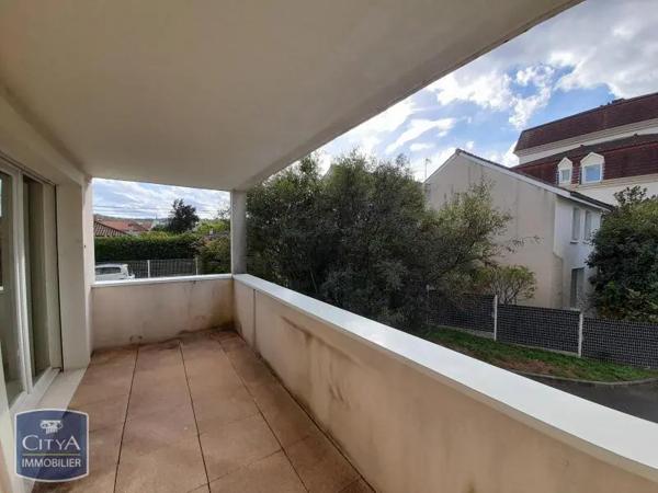 Appartement à louer 3 pièces 64.56m² Périgueux (24000)