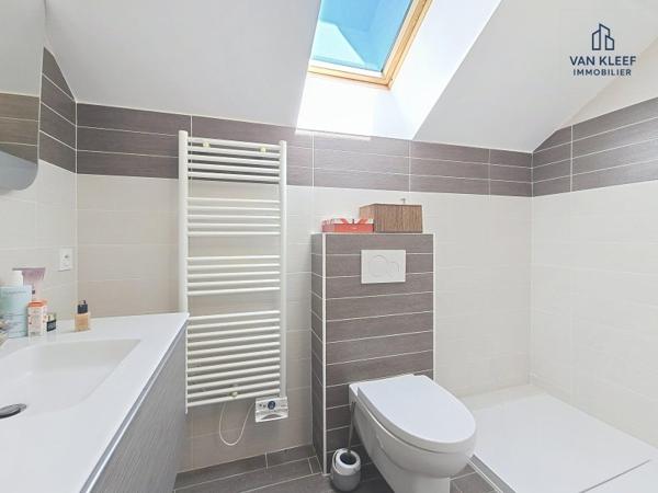 Vente / Maison d'architecte à Chevry (01170)
