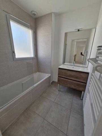 Maison 5 pièces                                        - 38300 Bourgoin-Jallieu Réf : 4810