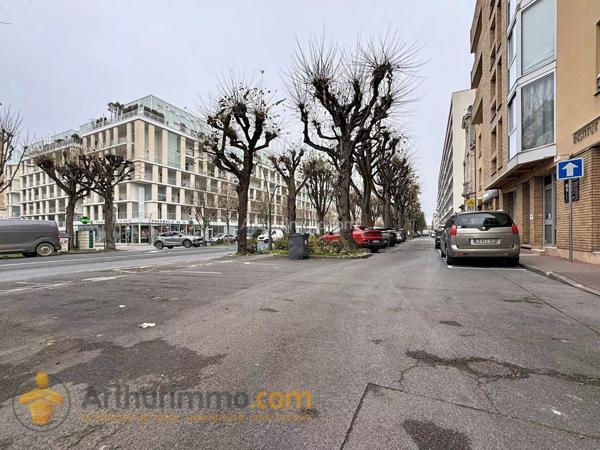 Vente Garage 12 m2 à Reims