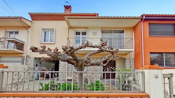 Maison à vendre Prades (66). 96m², 2 chambres, sur terrain de 197m², garage.
