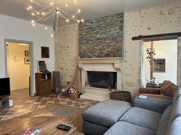 Maison à vendre |  Lussac-les-Châteaux |  6 pièces | 205 m²