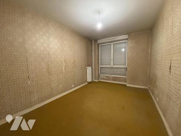 Secteur Bellevue - Situé au 4 étage avec ascenseur d'un immeuble en dalle béton, cet appartemen...