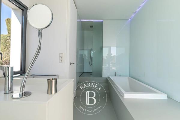 Vallauris, Villa 4 Chambres -  187 m² à vendre