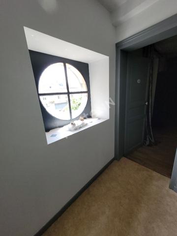 Maison + Local commercial :CHATILLON SUR INDRE