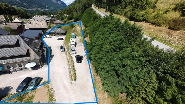 Terrain 800?m² constructible au Biot