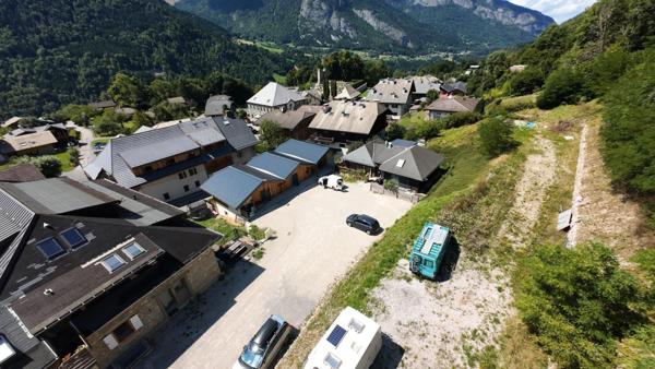 Terrain 800?m² constructible au Biot