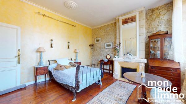 Chateau avec dépendances sur 23 hectares