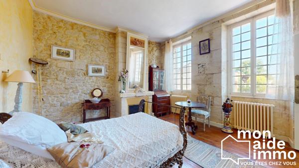 Chateau avec dépendances sur 23 hectares