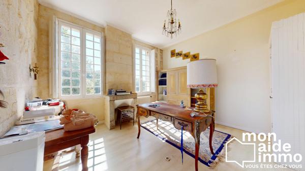 Chateau avec dépendances sur 23 hectares