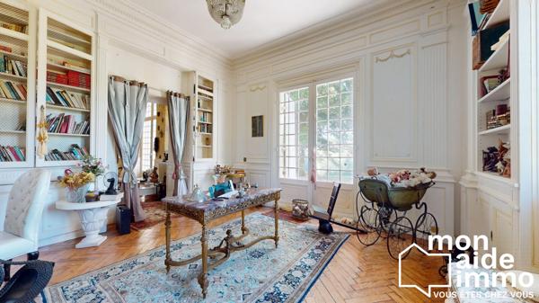 Chateau avec dépendances sur 23 hectares