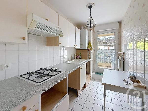 Appartement F3 à vendre  3 pièces - 87,93 m 2   CHARTRES  - 28