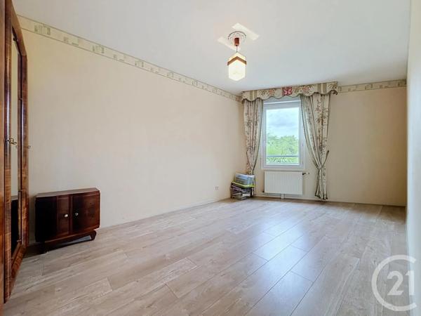 Appartement F3 à vendre  3 pièces - 87,93 m 2   CHARTRES  - 28